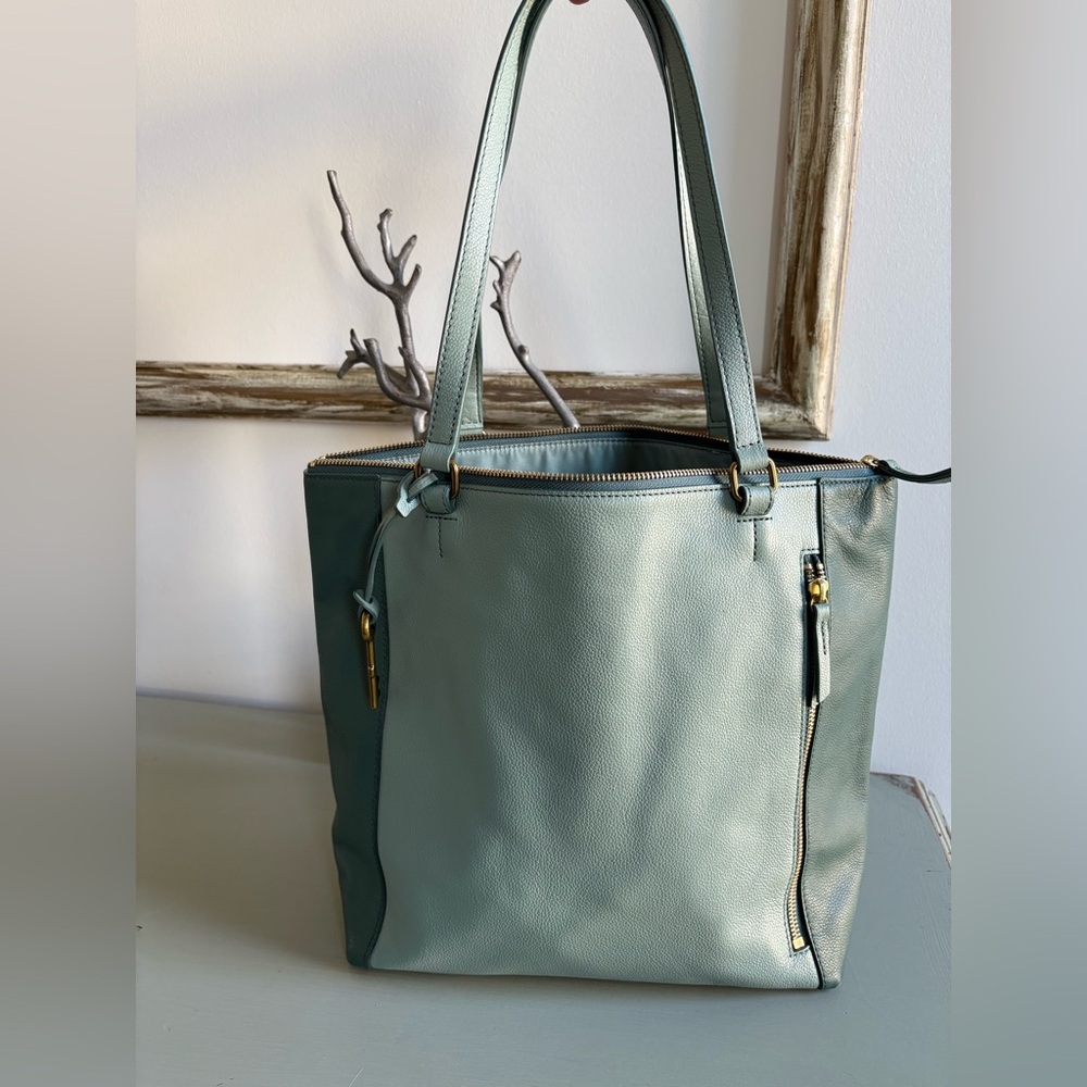 Fossil Tara Leather Shopper Colorblock Balsam Green Shoulder Tote